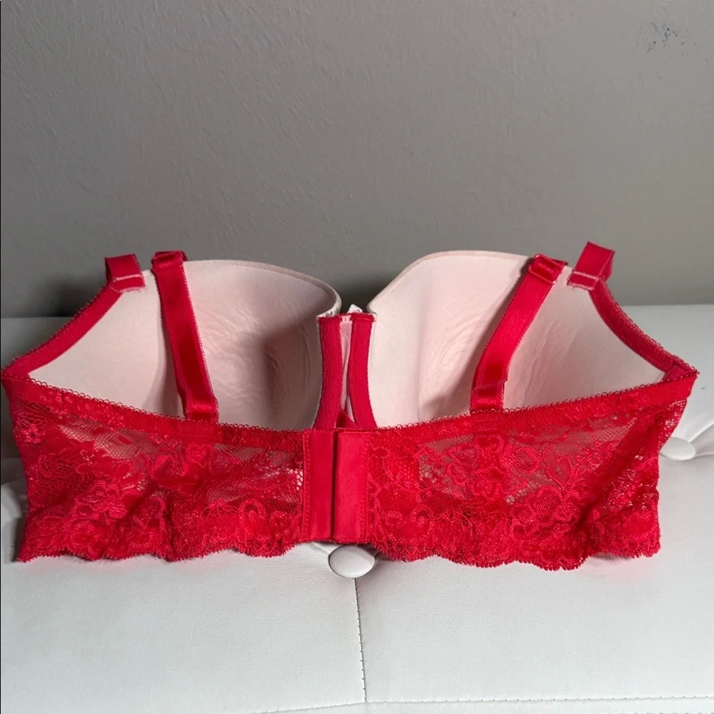 Victoria's Secret Vibrant Red Lace Bra - Picture 3 of 5